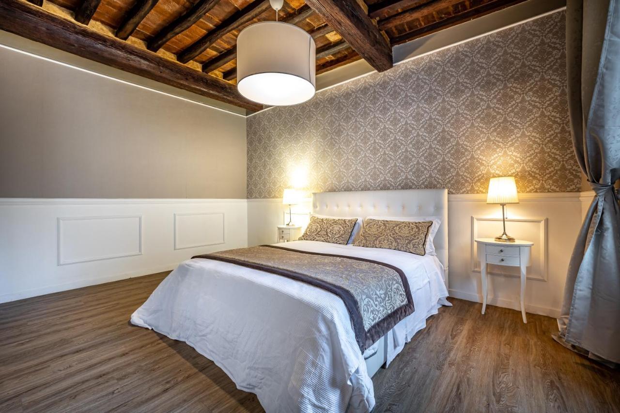 Florentine Experience In Santa Croce Firenze