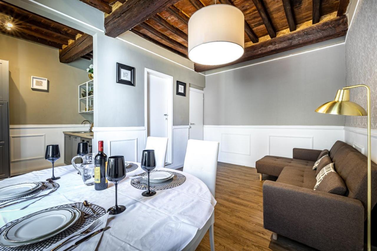 Florentine Experience In Santa Croce Appartamento *